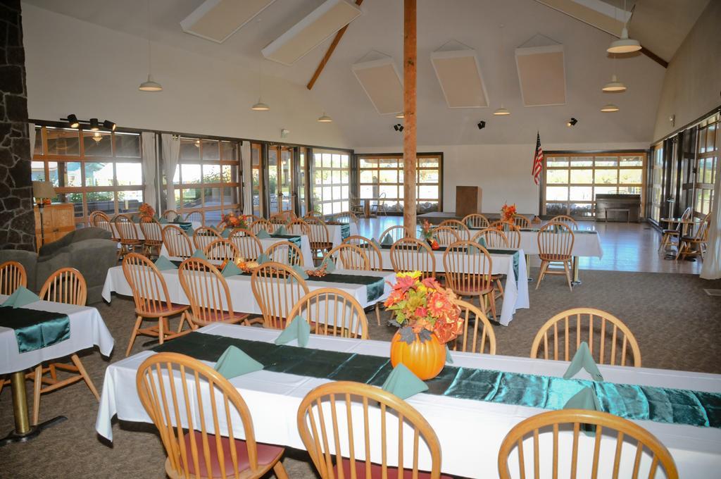 Bend-Sunriver Camping Resort 24 ft. Yurt 16 Exterior foto