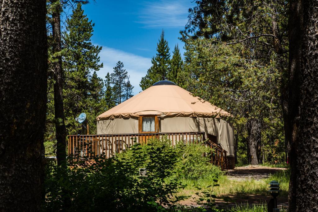 Bend-Sunriver Camping Resort 24 ft. Yurt 16 Exterior foto